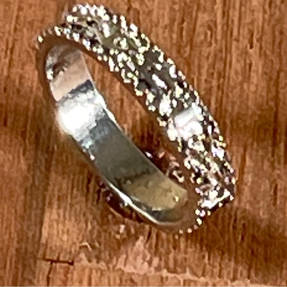 21. Silver Tone Ring Sz 8.5